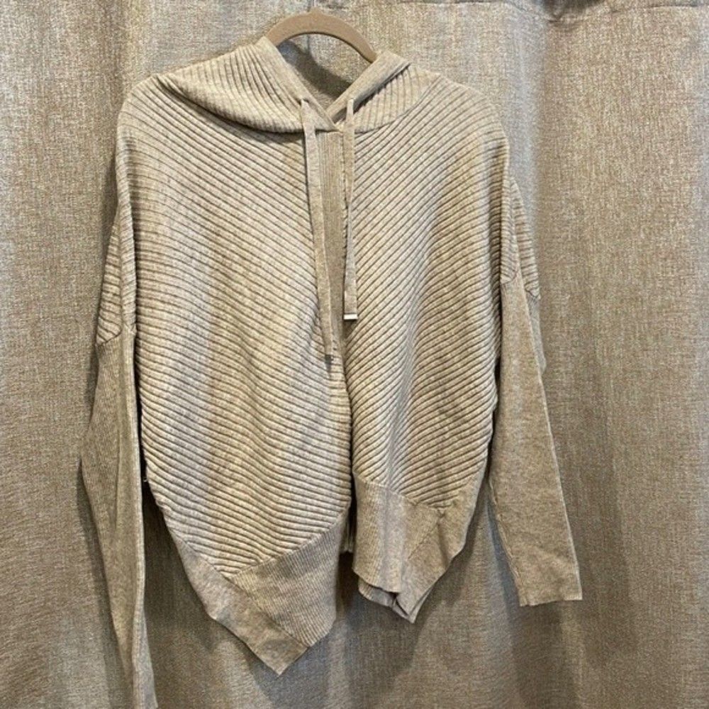 Stitchdrop long sleeve hooded robbed sweater